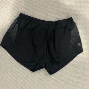 Oiselle shorts size 4
